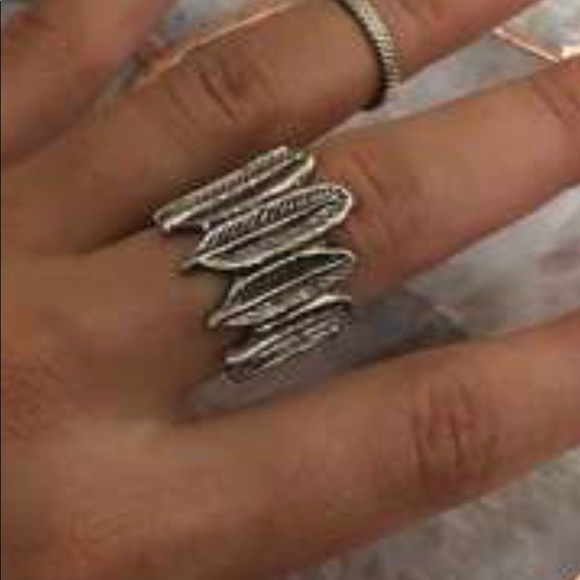 ❌SOLD❌ HOUSE OF HARLOW 1960 silver feather ring - Picture 2 of 2
